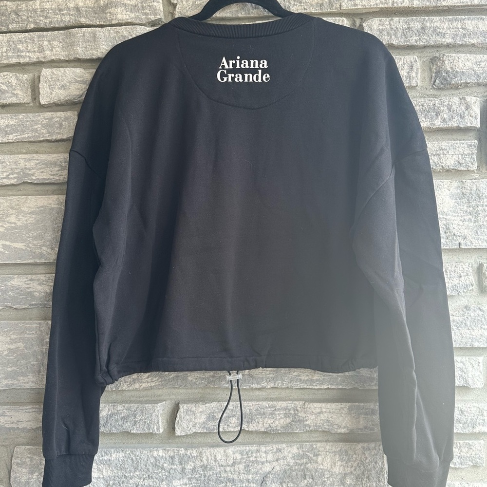 H&M - cropped pull over - Picture 2 of 2